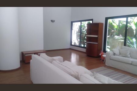 Apartamento à venda com 3 quartos, 220m² em Cerqueira César, São Paulo