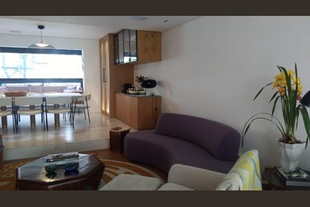 Apartamento à venda com 3 quartos, 220m² em Cerqueira César, São Paulo