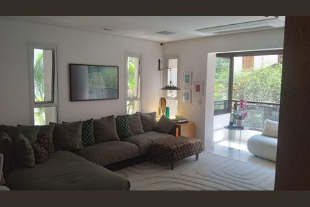 Apartamento à venda com 3 quartos, 220m² em Cerqueira César, São Paulo