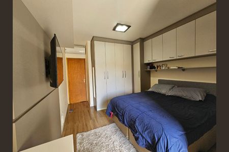 Casa à venda com 3 quartos, 111m² em Vila Firmiano Pinto, São Paulo