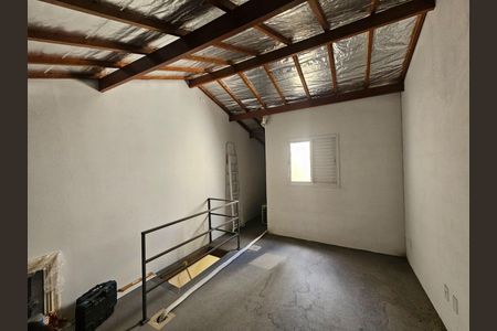 Casa à venda com 3 quartos, 111m² em Vila Firmiano Pinto, São Paulo