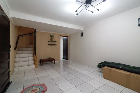 Casa à venda com 130m², 2 quartos e 2 vagasSala