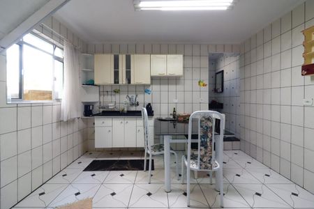 Casa à venda com 130m², 2 quartos e 2 vagasCozinha