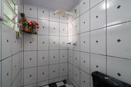 Casa à venda com 130m², 2 quartos e 2 vagasBanheiro 2