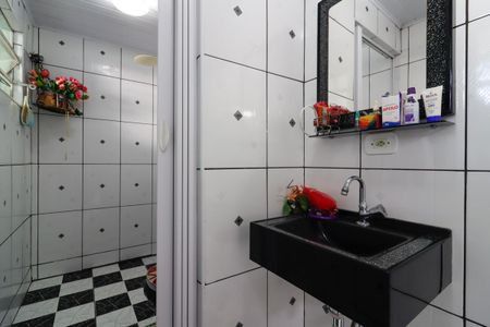 Casa à venda com 130m², 2 quartos e 2 vagasBanheiro 2