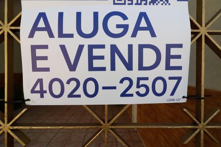 Casa à venda com 130m², 2 quartos e 2 vagasPlaquinha