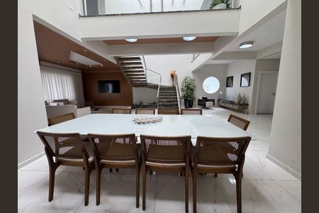 Casa à venda com 4 quartos, 507m² em Parque Terra Nova II, São Bernardo do Campo