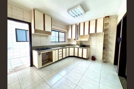 Casa à venda com 3 quartos, 175m² em Parque dos Passaros, São Bernardo do Campo