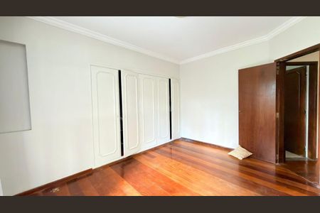 Apartamento à venda com 4 quartos, 333m² em Santo Agostinho, Belo Horizonte