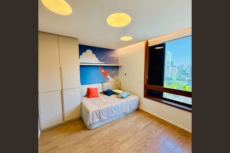 Apartamento à venda com 225m², 3 quartos e 3 vagas