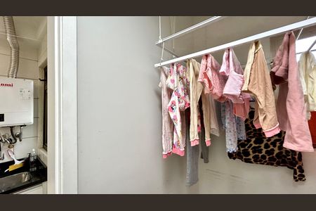 Apartamento à venda com 130m², 3 quartos e 2 vagas Apartamento à venda com 130m², 3 quartos e 2 vagasÁrea de Serviço