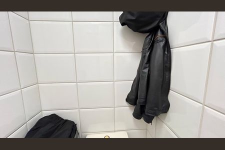 Apartamento à venda com 130m², 3 quartos e 2 vagas Apartamento à venda com 130m², 3 quartos e 2 vagasBanheiro