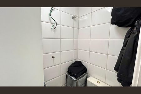Apartamento à venda com 130m², 3 quartos e 2 vagas Apartamento à venda com 130m², 3 quartos e 2 vagasBanheiro