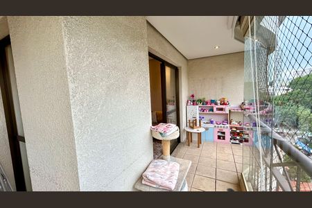 Apartamento à venda com 130m², 3 quartos e 2 vagas Apartamento à venda com 130m², 3 quartos e 2 vagasVaranda da Sala