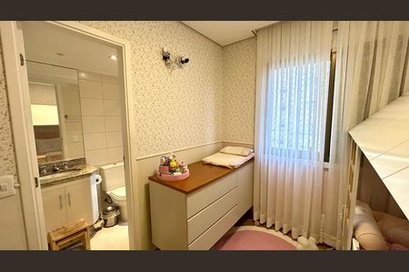 Apartamento à venda com 130m², 3 quartos e 2 vagas Apartamento à venda com 130m², 3 quartos e 2 vagasQuarto Suíte 2