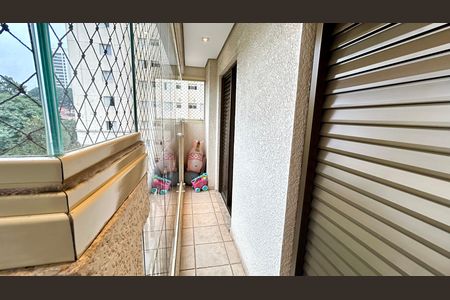 Apartamento à venda com 130m², 3 quartos e 2 vagas Apartamento à venda com 130m², 3 quartos e 2 vagasVaranda da Sala