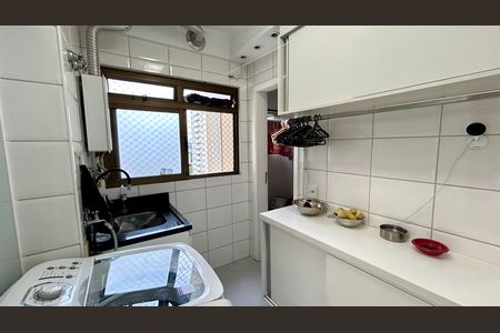 Apartamento à venda com 130m², 3 quartos e 2 vagas Apartamento à venda com 130m², 3 quartos e 2 vagasÁrea de Serviço