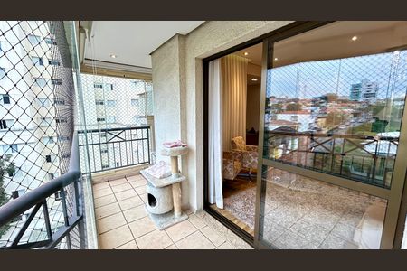 Apartamento à venda com 130m², 3 quartos e 2 vagas Apartamento à venda com 130m², 3 quartos e 2 vagasVaranda da Sala