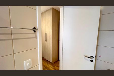 Apartamento à venda com 130m², 3 quartos e 2 vagas Apartamento à venda com 130m², 3 quartos e 2 vagasBanheiro da Suíte 2