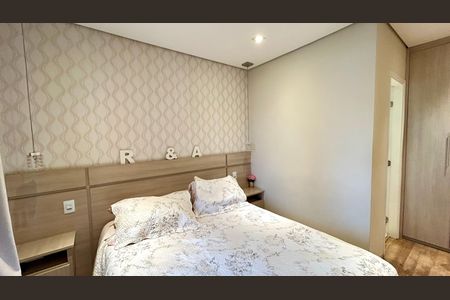 Apartamento à venda com 130m², 3 quartos e 2 vagas Apartamento à venda com 130m², 3 quartos e 2 vagasQuarto Suíte 3
