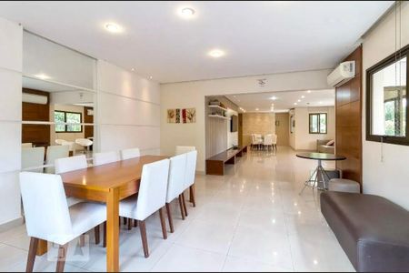 Apartamento à venda com 130m², 3 quartos e 2 vagas Apartamento à venda com 130m², 3 quartos e 2 vagasÁrea comum - Salão de festas