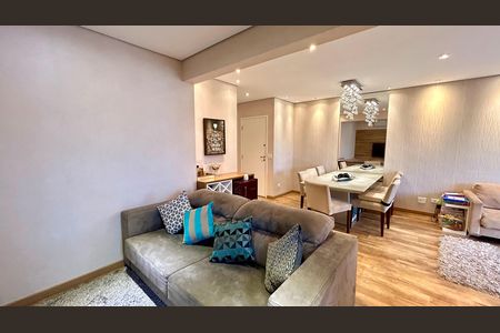 Apartamento à venda com 130m², 3 quartos e 2 vagas Apartamento à venda com 130m², 3 quartos e 2 vagasSala