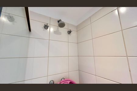 Apartamento à venda com 130m², 3 quartos e 2 vagas Apartamento à venda com 130m², 3 quartos e 2 vagasBanheiro da Suíte 2