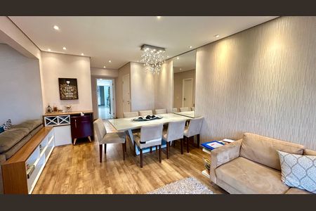 Apartamento à venda com 130m², 3 quartos e 2 vagas Apartamento à venda com 130m², 3 quartos e 2 vagasSala