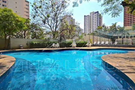 Apartamento à venda com 169m², 4 quartos e 3 vagas