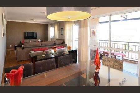 Apartamento à venda com 169m², 4 quartos e 3 vagas