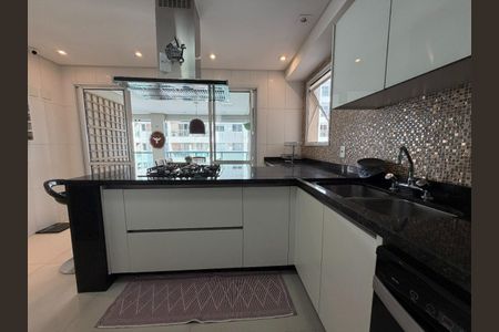Apartamento à venda com 172m², 3 quartos e 3 vagas