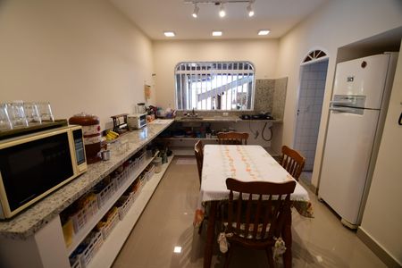 Casa para alugar com 700m², 6 quartos e 20 vagasCozinha