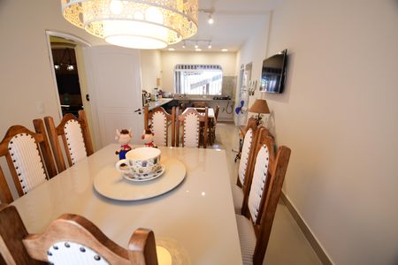 Casa para alugar com 700m², 6 quartos e 20 vagasCozinha