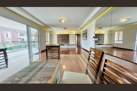 Apartamento para alugar com 3 quartos, 168m² em Água Branca, São Paulo