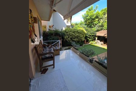 Casa à venda com 312m², 4 quartos e 3 vagas