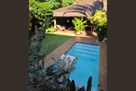 Casa à venda com 312m², 4 quartos e 3 vagas