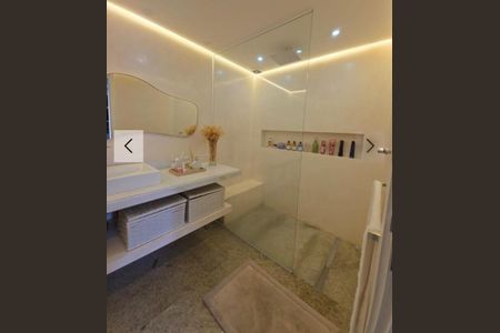 Casa à venda com 312m², 4 quartos e 3 vagas