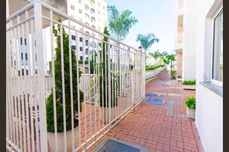 Apartamento à venda com 2 quartos, 49m² em Vila Alóis, São Paulo