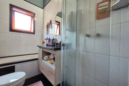 Casa à venda com 197m², 3 quartos e 10 vagas Casa à venda com 197m², 3 quartos e 10 vagasBanheiro da Suíte