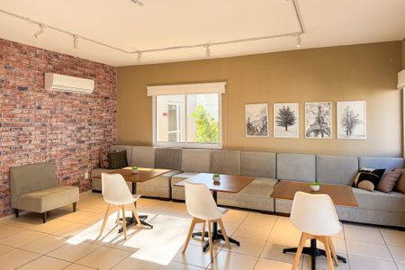 Apartamento para alugar com 55m², 2 quartos e sem vagaSalão de Festas