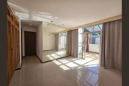 Apartamento à venda com 292m², 4 quartos e 2 vagas