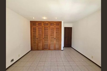 Apartamento à venda com 292m², 4 quartos e 2 vagas