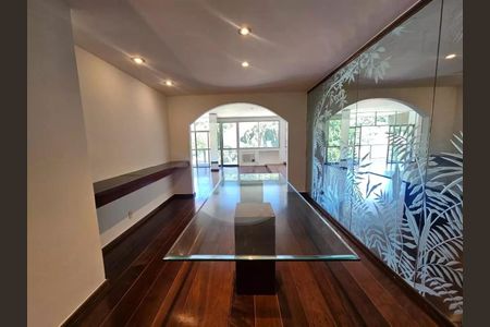 Apartamento à venda com 292m², 4 quartos e 2 vagas