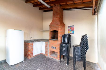 Apartamento para alugar com 44m², 2 quartos e 1 vaga Apartamento para alugar com 44m², 2 quartos e 1 vagaÁrea comum - Churrasqueira