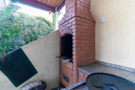 Apartamento para alugar com 44m², 2 quartos e 1 vaga Apartamento para alugar com 44m², 2 quartos e 1 vagaÁrea comum - Salão de festas