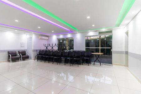 Apartamento para alugar com 44m², 2 quartos e 1 vaga Apartamento para alugar com 44m², 2 quartos e 1 vagaÁrea comum - Salão de festas