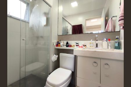 Apartamento à venda com 82m², 3 quartos e 2 vagasBanheiro da Suíte