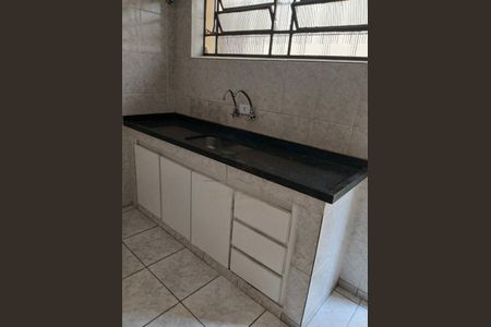 Casa para alugar com 3 quartos, 280m² em Jardim Daysy, São Paulo