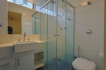 Apartamento à venda com 140m², 2 quartos e 3 vagas