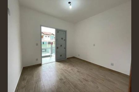 Casa à venda com 3 quartos, 93m² em Vila Guedes, São Paulo